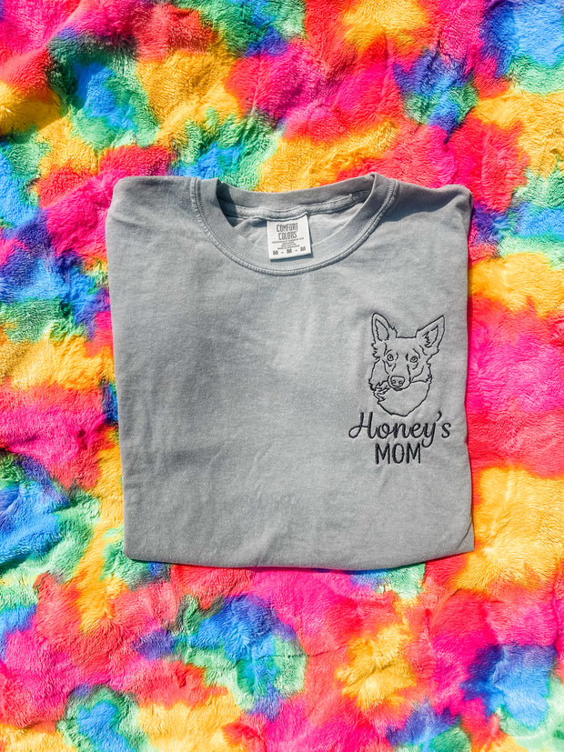 Dog Mom Embroidered - Tshirt